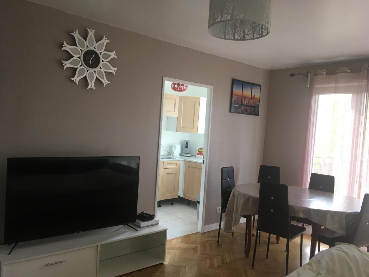 Appartement A Proximite De Disney De Val D Europe Montévrain Kültér fotó